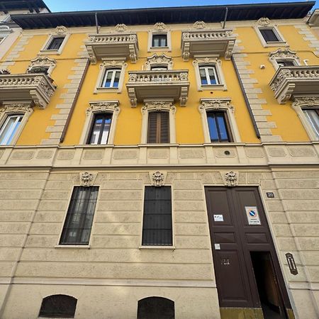 Perugino 20 Leilighet Milano Eksteriør bilde